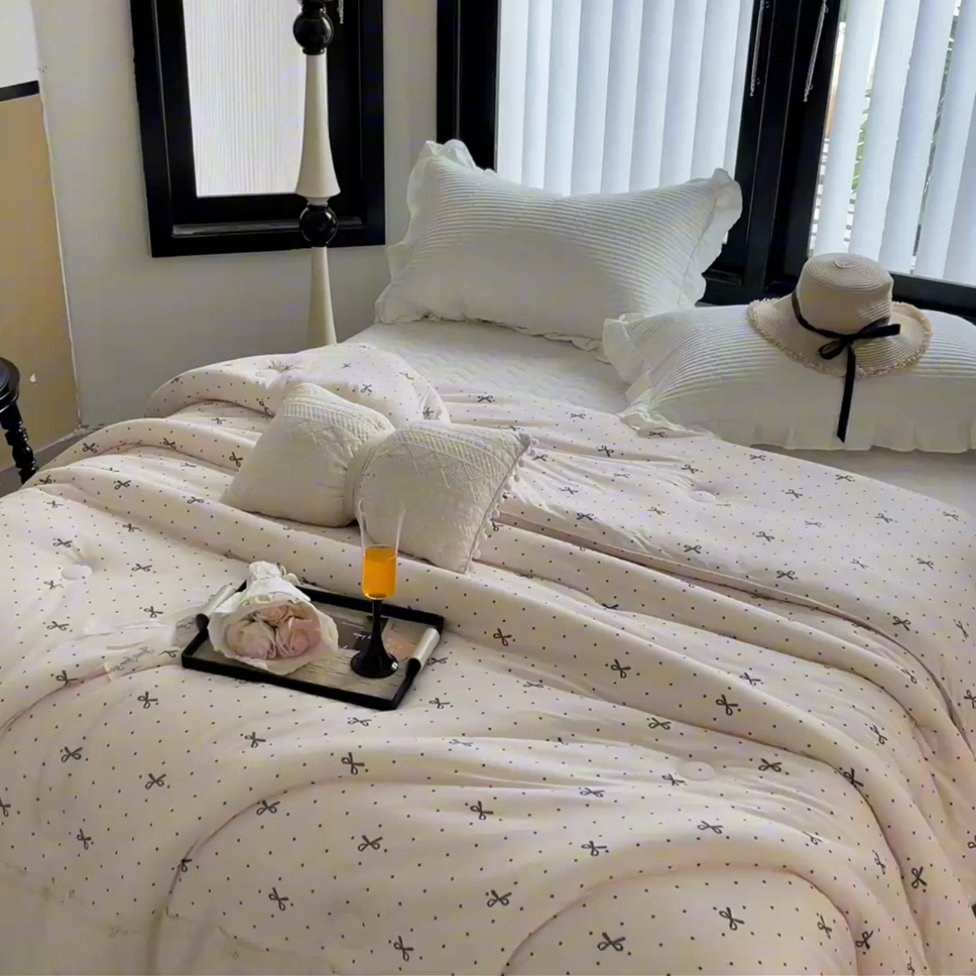 91家纺网 家纺一手货源 找家纺 奈萝家纺 2024新款法式花边款针织夏被春秋被可机洗 蝴蝶结