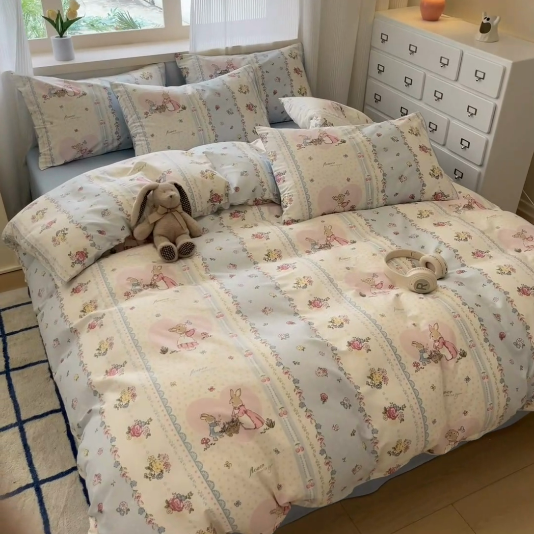 91家纺网 家纺一手货源 找家纺 呗旺鹿 2024新款全棉13372学生季三件套四件套 可妮兔的后花园