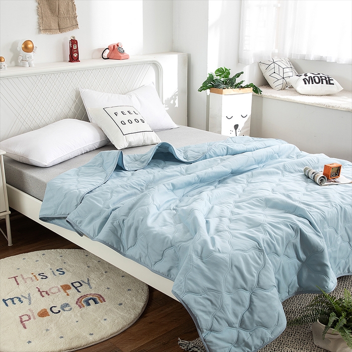 91家纺网 家纺一手货源 找家纺 2025新款亲肤芦荟棉夏被空调被夏凉被 蓝