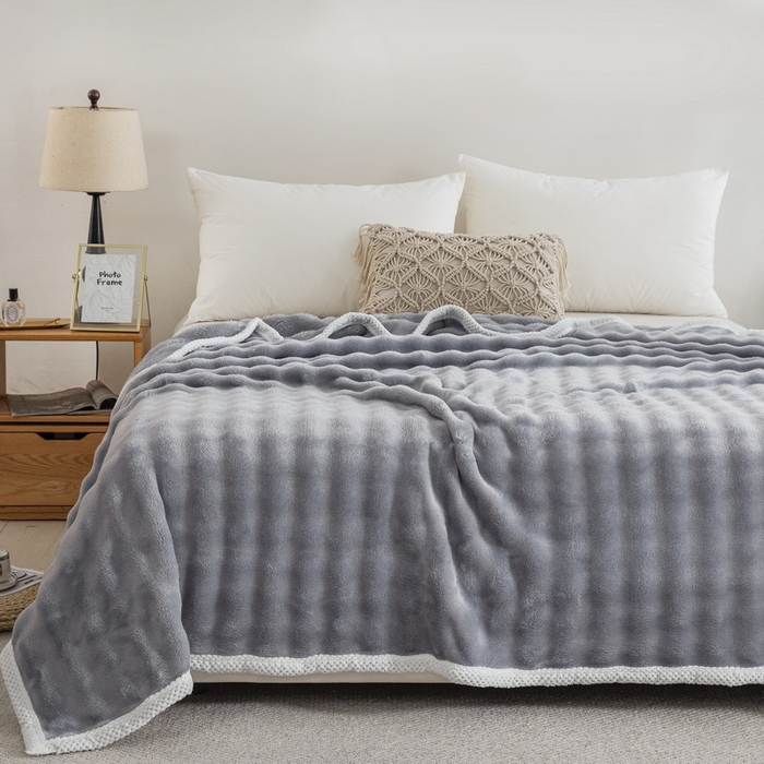 91家纺网 家纺一手货源 找家纺 卉晨家纺 2024新款牛奶绒兔毛绒空调毯午睡毯泡泡毛毯 流银灰