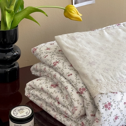 91家纺网 家纺一手货源 找家纺 奈萝家纺 2024新款法式花边款针织夏被春秋被可机洗 樱桃