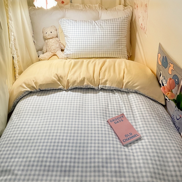 91家纺网 家纺一手货源 找家纺 眠帛家居 2024新款A类学生三件套奶油风小清新毛巾绣暖心系列水洗棉床上用品四件套图2 暖心-治愈蓝格