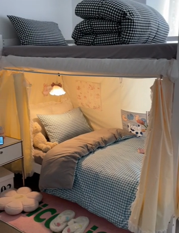 91家纺网 家纺一手货源 找家纺 （总）眠帛家居 2024新款A类学生三件套奶油风小清新毛巾绣暖心系列水洗棉床上用品四件套图2