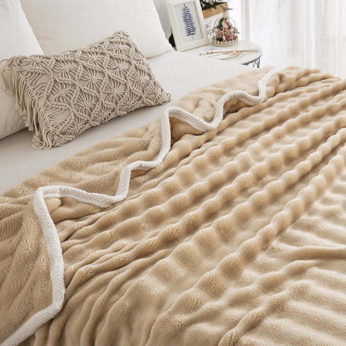 91家纺网 家纺一手货源 找家纺 卉晨家纺 2024新款牛奶绒兔毛绒空调毯午睡毯泡泡毛毯 莱卡驼