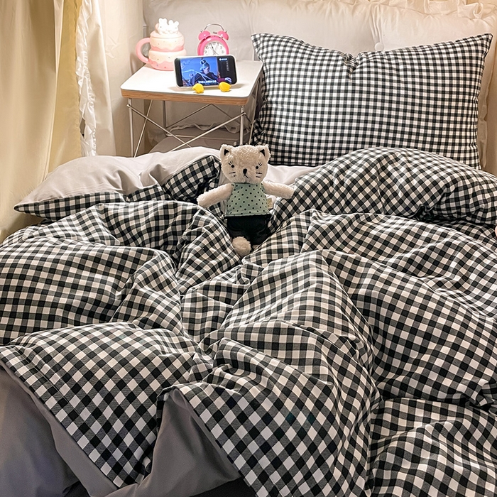 91家纺网 家纺一手货源 找家纺 眠帛家居 2024新款A类学生三件套奶油风小清新毛巾绣暖心系列水洗棉床上用品四件套图2 暖心-绅士黑白格