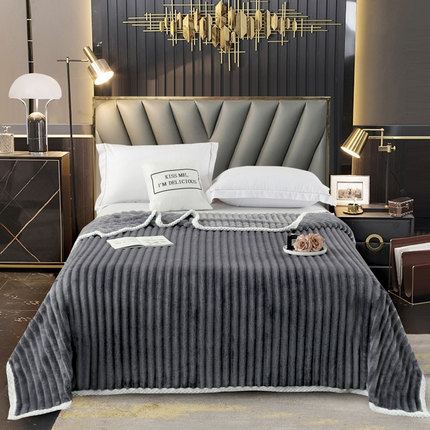 91家纺网 家纺一手货源 找家纺 （总）好艺佳毛毯 2025新款纯色兔兔绒大抽条包边贝贝绒毛毯床单盖毯加厚多用