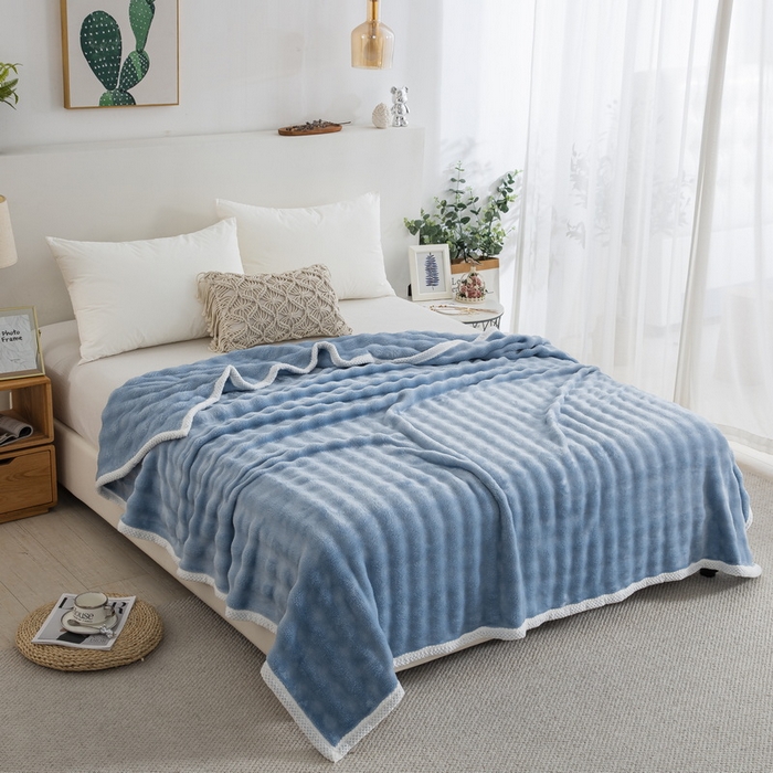 91家纺网 家纺一手货源 找家纺 卉晨家纺 2024新款牛奶绒兔毛绒空调毯午睡毯泡泡毛毯 天青蓝