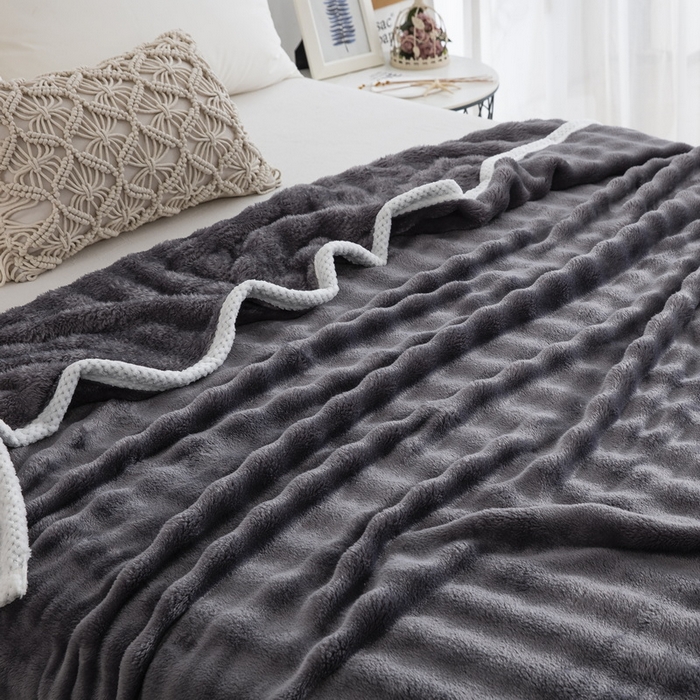 91家纺网 家纺一手货源 找家纺 卉晨家纺 2024新款牛奶绒兔毛绒空调毯午睡毯泡泡毛毯 绅士灰