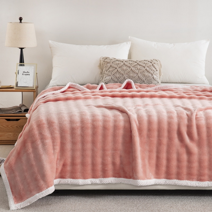 91家纺网 家纺一手货源 找家纺 卉晨家纺 2024新款牛奶绒兔毛绒空调毯午睡毯泡泡毛毯 纤玉粉