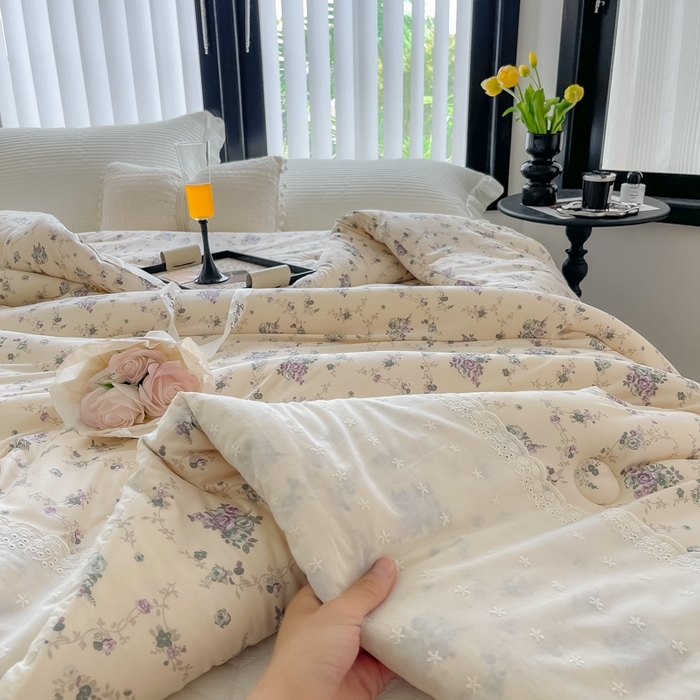 91家纺网 家纺一手货源 找家纺 奈萝家纺 2024新款法式花边款针织夏被春秋被可机洗 赛琳娜