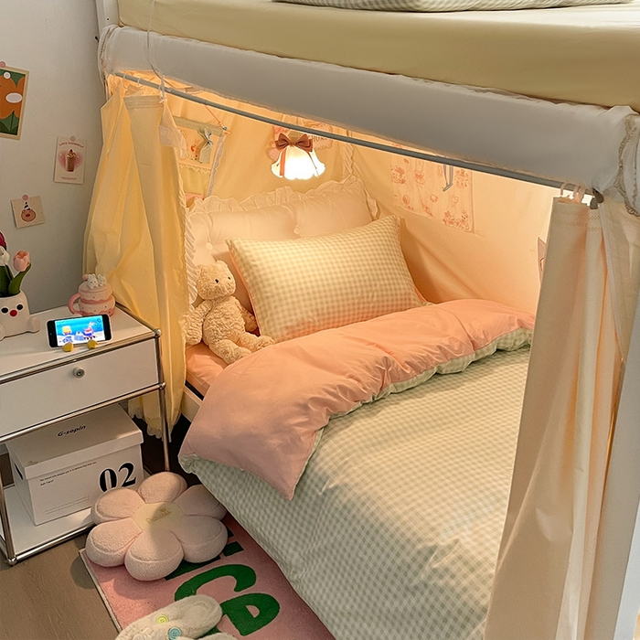 91家纺网 家纺一手货源 找家纺 眠帛家居 2024新款A类学生三件套奶油风小清新毛巾绣暖心系列水洗棉床上用品四件套图2 暖心-清新绿格