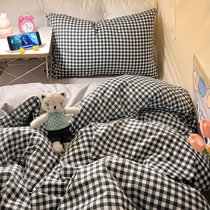 91家纺网 家纺一手货源 找家纺 眠帛家居 2024新款A类学生三件套奶油风小清新毛巾绣暖心系列水洗棉床上用品四件套图2 暖心-绅士黑白格