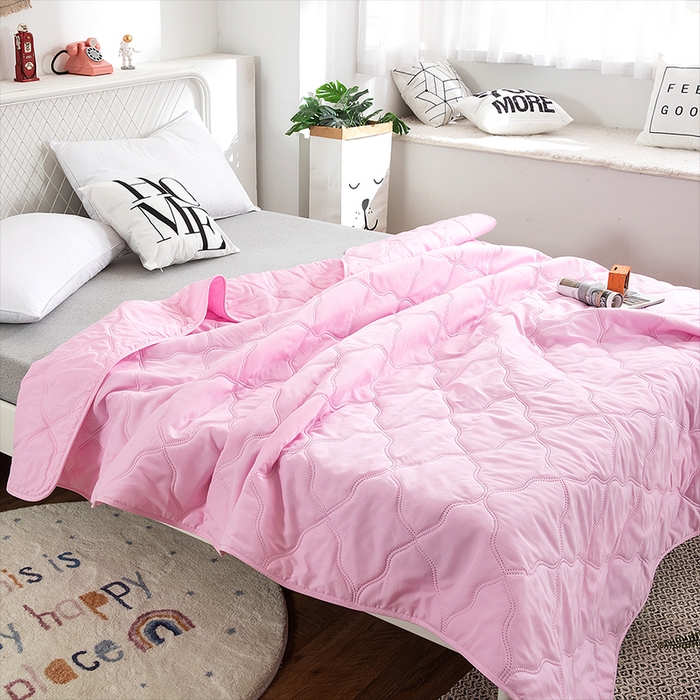 91家纺网 家纺一手货源 找家纺 2025新款亲肤芦荟棉夏被空调被夏凉被 粉