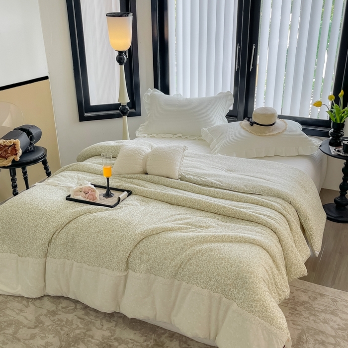 91家纺网 家纺一手货源 找家纺 奈萝家纺 2024新款法式花边款针织夏被春秋被可机洗 亿夏