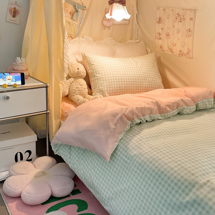 91家纺网 家纺一手货源 找家纺 眠帛家居 2024新款A类学生三件套奶油风小清新毛巾绣暖心系列水洗棉床上用品四件套图2 暖心-清新绿格