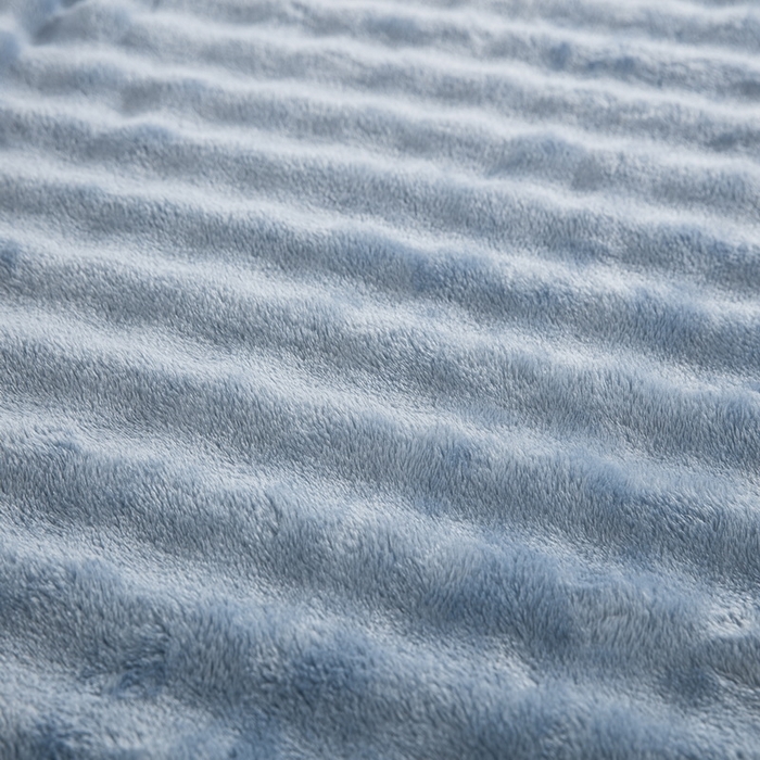 91家纺网 家纺一手货源 找家纺 卉晨家纺 2024新款牛奶绒兔毛绒空调毯午睡毯泡泡毛毯 天青蓝