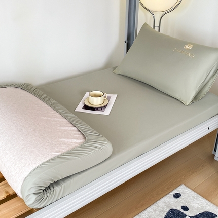 91家纺网 家纺一手货源 找家纺 （总）暖季家纺 2025新款学生上下铺山茶花绣花床笠支持定制