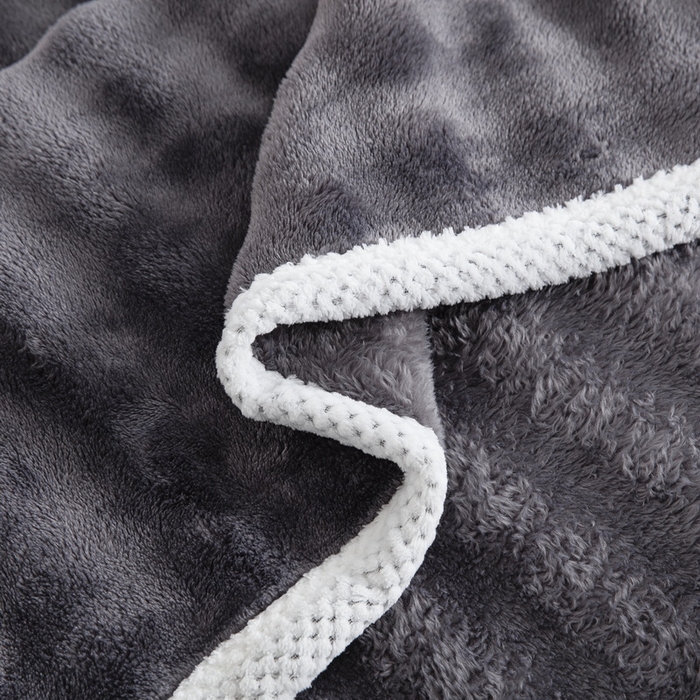 91家纺网 家纺一手货源 找家纺 卉晨家纺 2024新款牛奶绒兔毛绒空调毯午睡毯泡泡毛毯 绅士灰