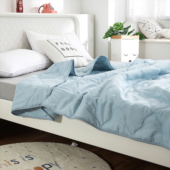 91家纺网 家纺一手货源 找家纺 2025新款亲肤芦荟棉夏被空调被夏凉被 蓝