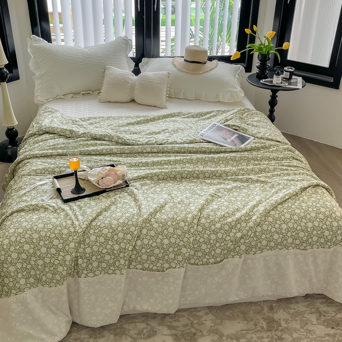 91家纺网 家纺一手货源 找家纺 奈萝家纺 2024新款法式花边款针织夏被春秋被可机洗 清雅绿