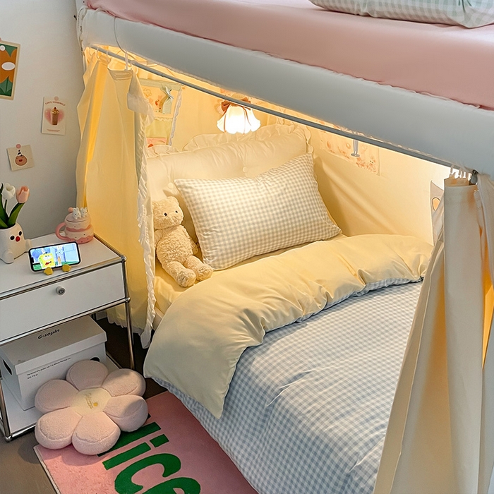 91家纺网 家纺一手货源 找家纺 眠帛家居 2024新款A类学生三件套奶油风小清新毛巾绣暖心系列水洗棉床上用品四件套图2 暖心-治愈蓝格