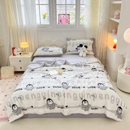 91家纺网 家纺一手货源 找家纺 2025新款A类泡泡纱水洗棉夏被四件套 企鹅