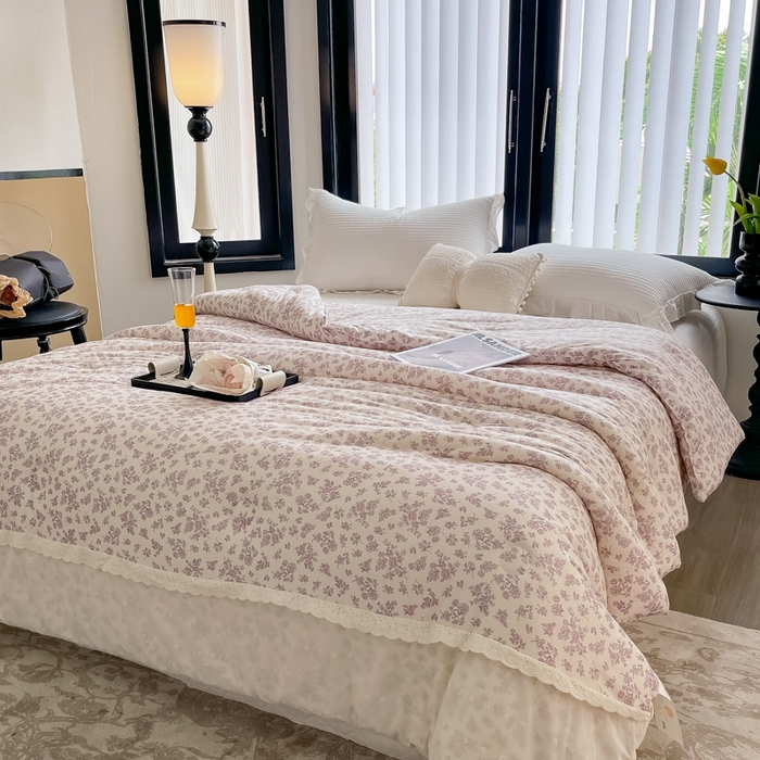 91家纺网 家纺一手货源 找家纺 奈萝家纺 2024新款法式花边款针织夏被春秋被可机洗 雅香