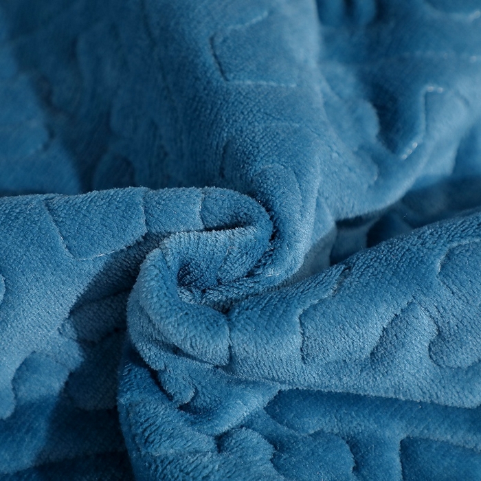 91家纺网 家纺一手货源 找家纺 晶缦家纺 2024新款纯色小花边牛奶绒床盖三件套 暖馨-宝石蓝