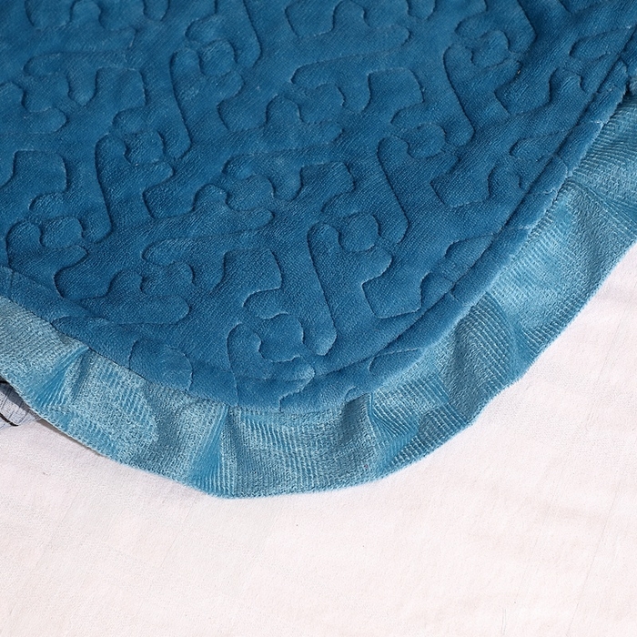 91家纺网 家纺一手货源 找家纺 晶缦家纺 2024新款纯色小花边牛奶绒床盖三件套 暖馨-宝石蓝