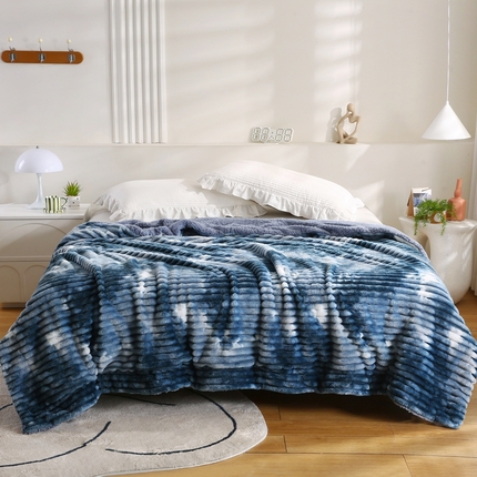 巴木赫 2024新款同色印花抽条羊羔绒毛毯 海兰同色羊羔绒