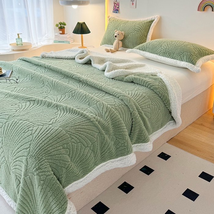 91家纺网 家纺一手货源 找家纺 芸锦豪 2024新款金贝壳塔芙绒羊羔绒毛毯 抹茶绿