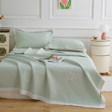 91家纺网 家纺一手货源 找家纺 （总）暖居 2024韩系新款纯色纯棉高温砂洗蕾丝包边床盖三件套双面可用四季通用