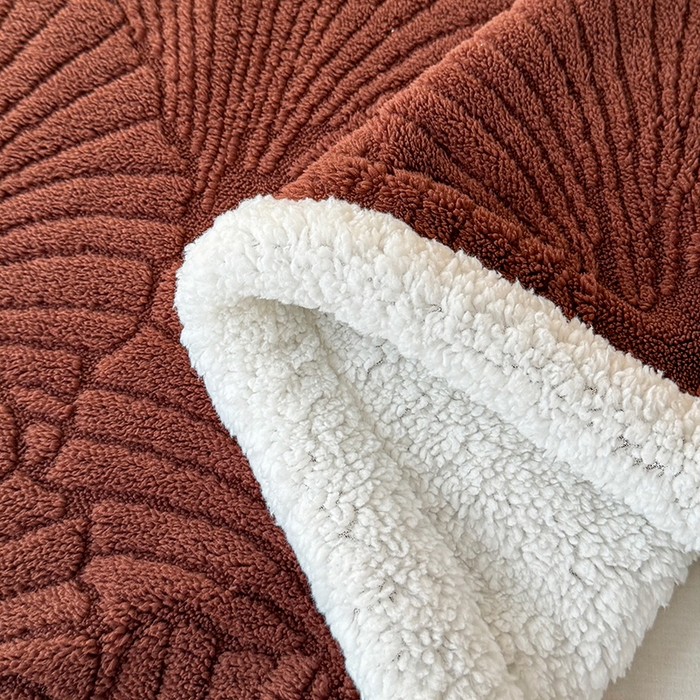 91家纺网 家纺一手货源 找家纺 芸锦豪 2024新款金贝壳塔芙绒羊羔绒毛毯 红咖