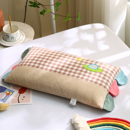 91家纺网 家纺一手货源 找家纺 （总）蔻眠 全棉水洗棉贴布绣儿童荞麦枕头幼儿园学生枕芯30x50cm