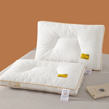 91家纺网 家纺一手货源 找家纺 2025新款大豆蛋白立体护颈椎枕头枕芯五星级酒店单人枕头宿舍家用48x74cm/只梯形款