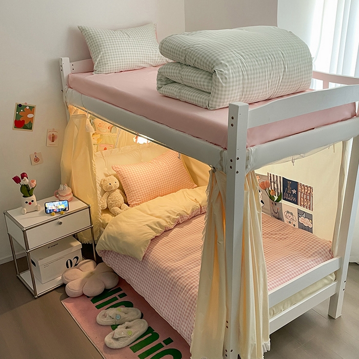 91家纺网 家纺一手货源 找家纺 （总）眠帛家居 2024新款A类学生三件套奶油风小清新毛巾绣暖心系列水洗棉床上用品四件套图2