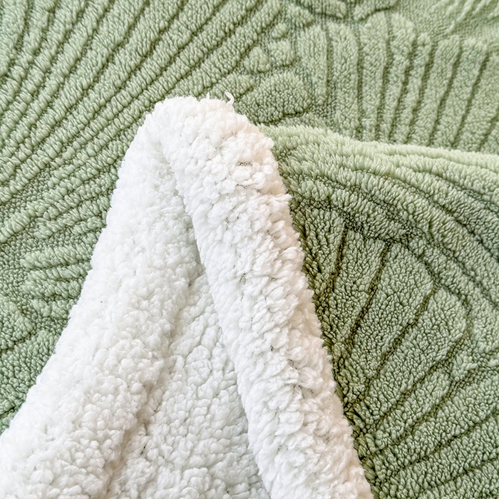 91家纺网 家纺一手货源 找家纺 芸锦豪 2024新款金贝壳塔芙绒羊羔绒毛毯 抹茶绿