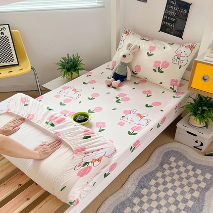 91家纺网 家纺一手货源 找家纺 曼陀罗 2025新款5A级抗菌水洗棉学生床笠 粉兔