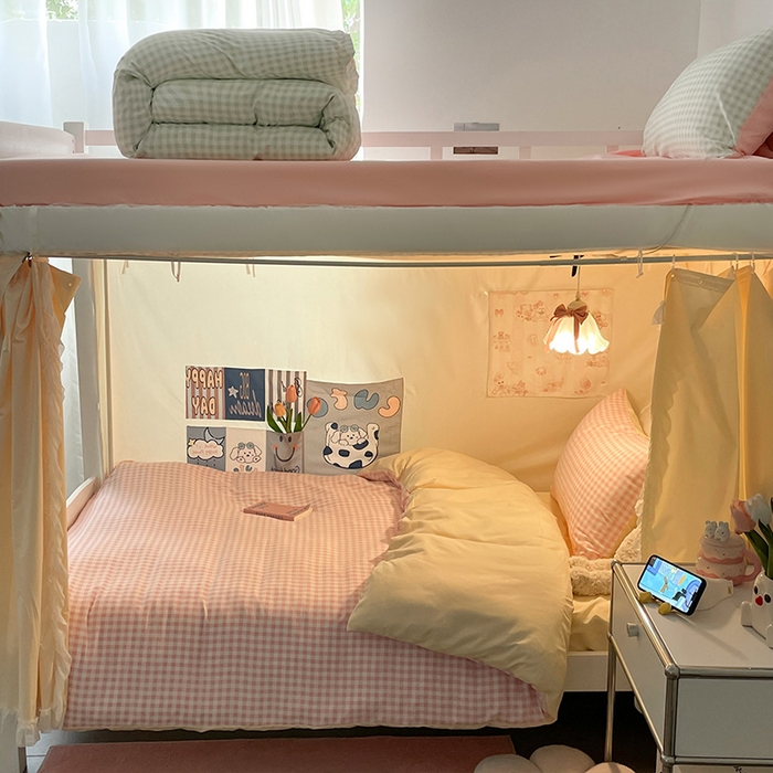 91家纺网 家纺一手货源 找家纺 （总）眠帛家居 2024新款A类学生三件套奶油风小清新毛巾绣暖心系列水洗棉床上用品四件套图2