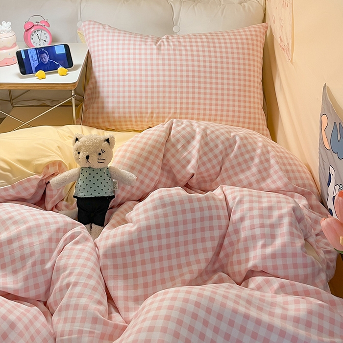 91家纺网 家纺一手货源 找家纺 （总）眠帛家居 2024新款A类学生三件套奶油风小清新毛巾绣暖心系列水洗棉床上用品四件套图2