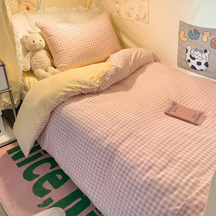 91家纺网 家纺一手货源 找家纺 （总）眠帛家居 2024新款A类学生三件套奶油风小清新毛巾绣暖心系列水洗棉床上用品四件套图2