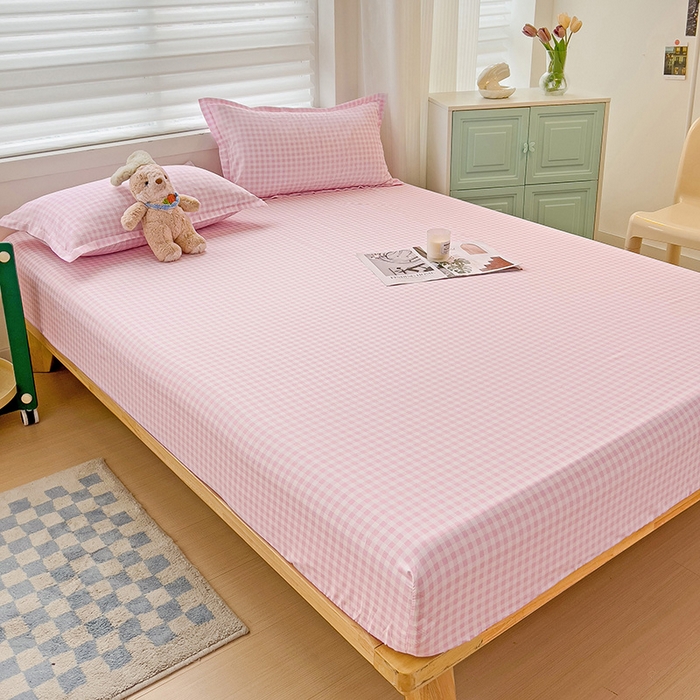 91家纺网 家纺一手货源 找家纺 楠沐家纺 2025新款亲肤印花芦荟棉水洗棉床笠系列 相遇粉