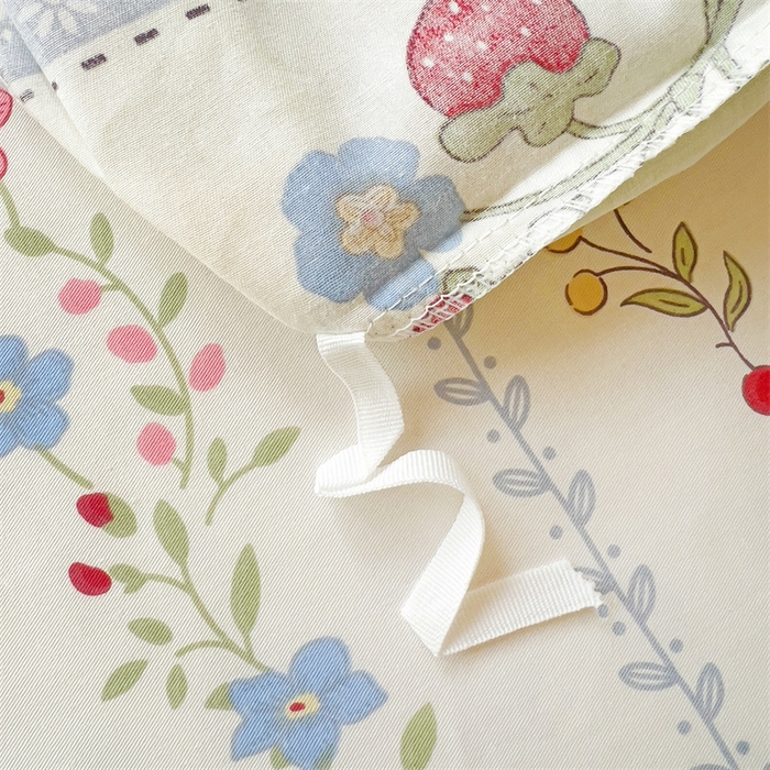 91家纺网 家纺一手货源 找家纺 名兮家居 2024新款全棉印花学生款多件套 草莓兔兔