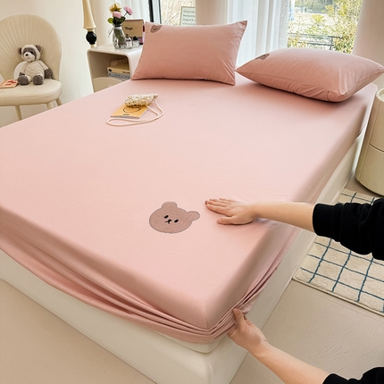 91家纺网 家纺一手货源 找家纺 居眠 2024新款A类全棉米乐熊单层床笠 米乐熊 粉色