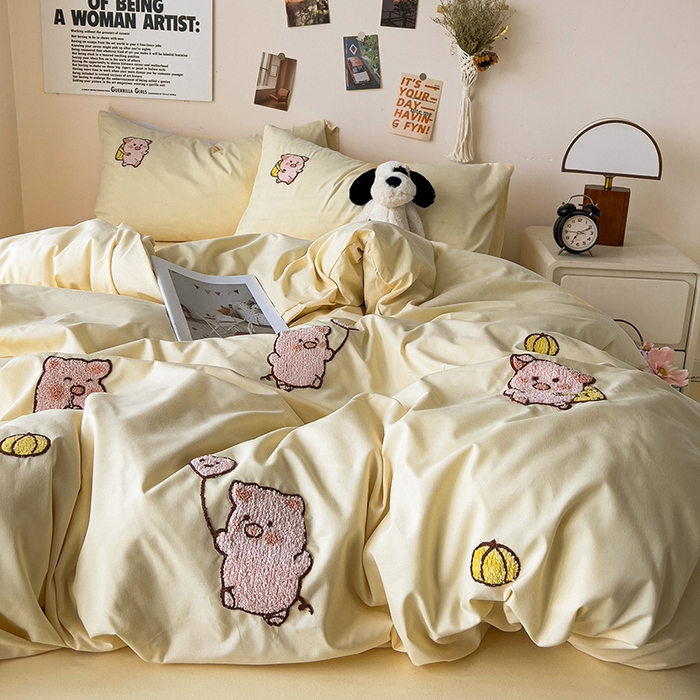 91家纺网 家纺一手货源 找家纺 梦之岛 2024新款学生季ins水洗云朵棉可爱毛巾绣四件套 可爱猪-奶黄