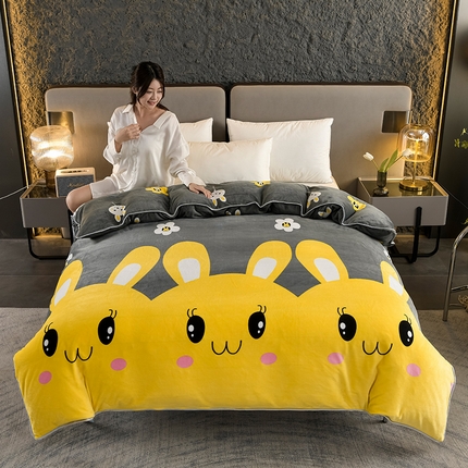 2025直播爆款印花牛奶绒印花单被套220克法莱绒被套单件枕套欢乐兔