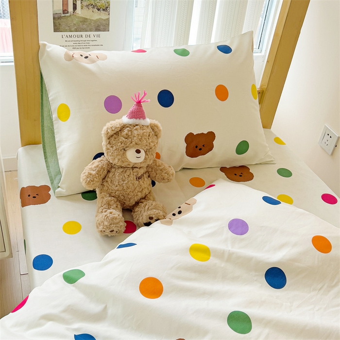 91家纺网 家纺一手货源 找家纺 名兮家居 2024新款全棉印花学生款多件套 波点小熊