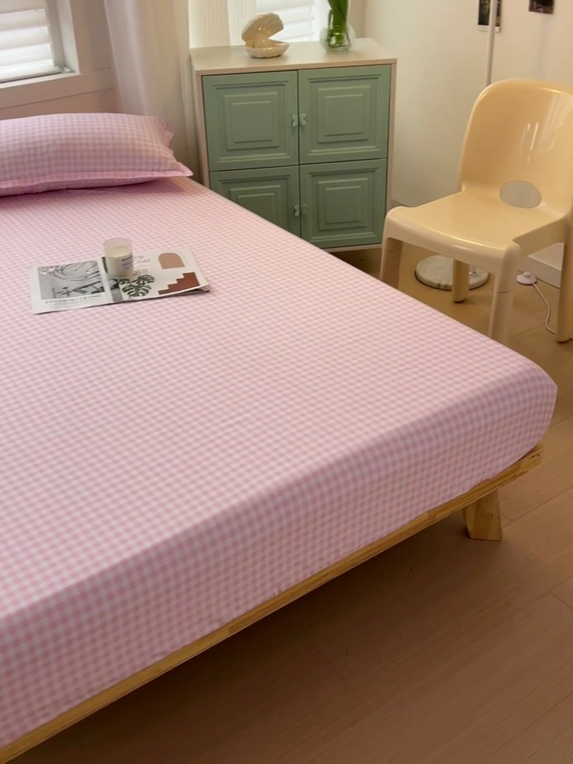 91家纺网 家纺一手货源 找家纺 楠沐家纺 2025新款亲肤印花芦荟棉水洗棉床笠系列 相遇粉