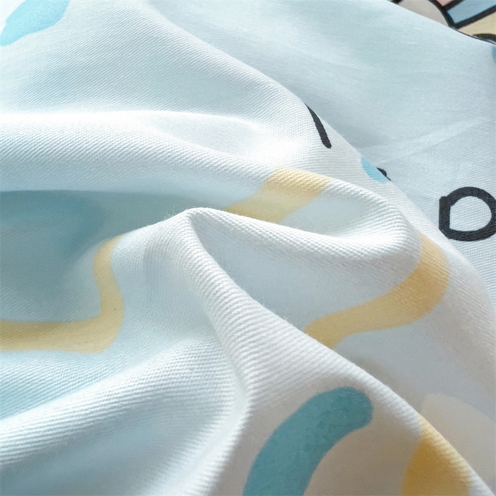 91家纺网 家纺一手货源 找家纺 名兮家居 2024新款全棉印花学生款多件套 斑点狗