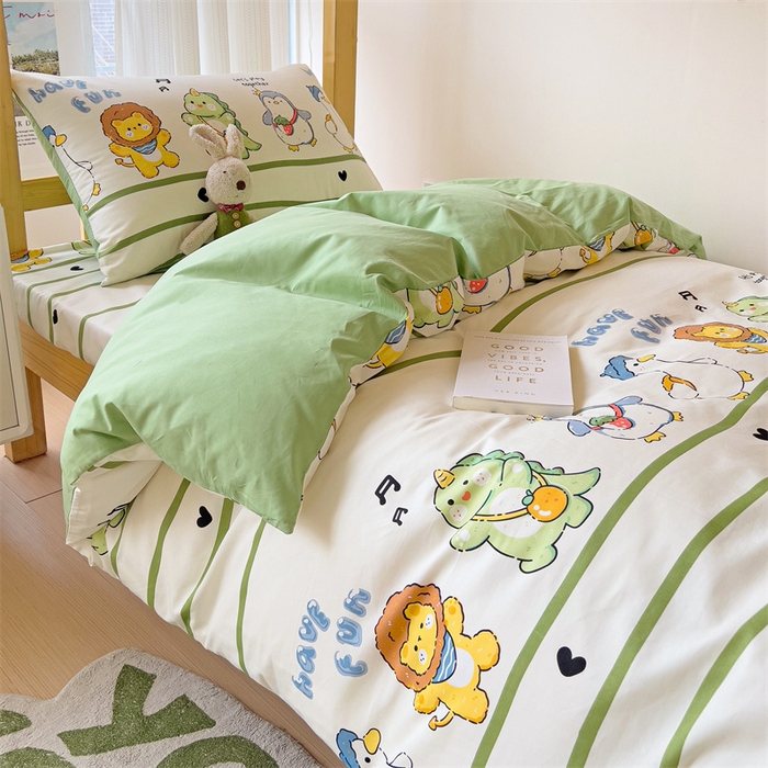 91家纺网 家纺一手货源 找家纺 名兮家居 2024新款全棉印花学生款多件套 动物联欢